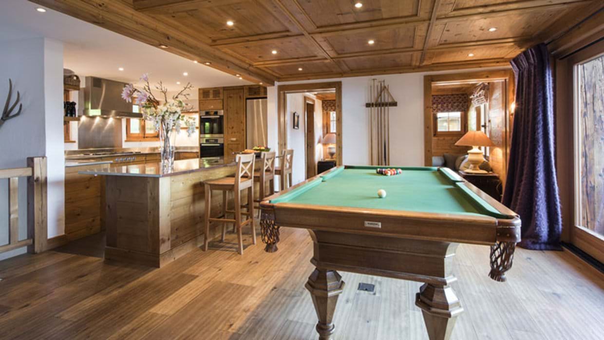 pool-table-room.jpg