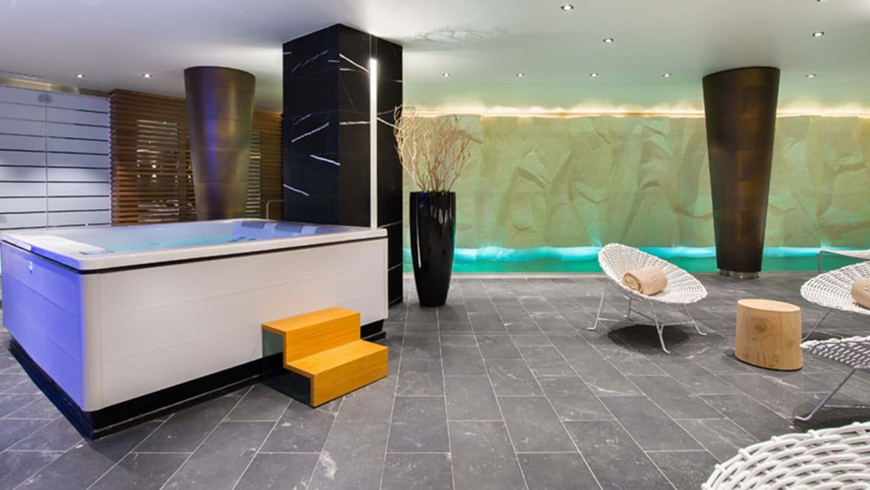 La Datcha Courchevel 1850 Luxury Ski Spa img