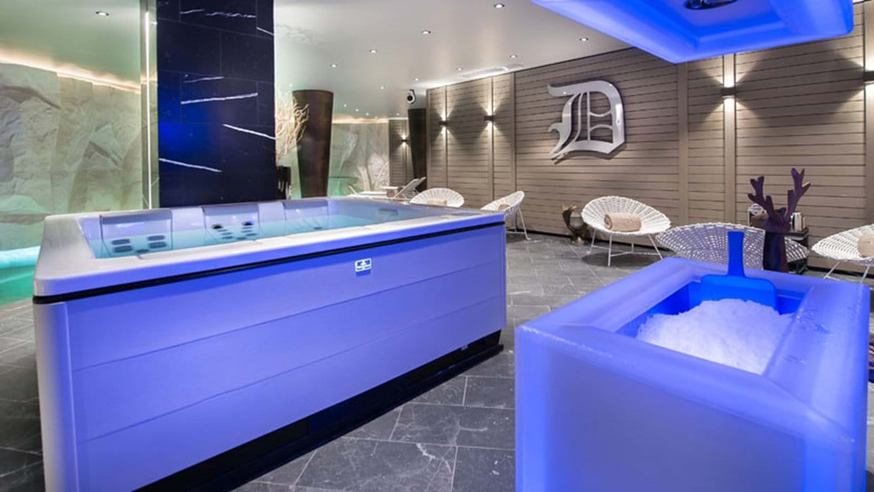 La Datcha Courchevel 1850 Luxury Ski Hot Tub img