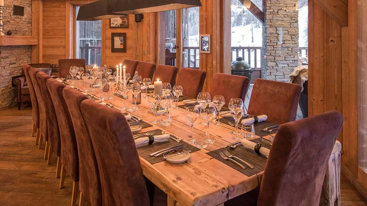chalet_de_la_cloche_tignes_dining_1.jpg