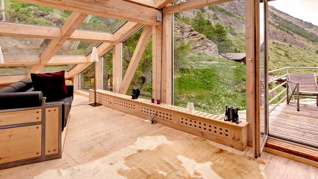 chalet_heinz_julen_penthouse_zermatt_switzerland_luxury_ski_holiday_living_area_3.jpg