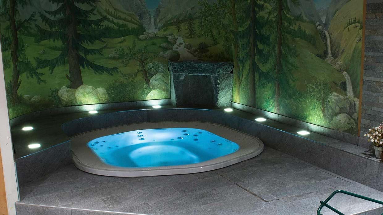 chalet_d_adrien_verbier_switzerland_hot_tub_luxury_hotel.jpg