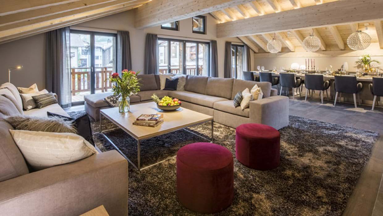 christiania_residence_zermatt_luxury_ski__seating_area.jpg