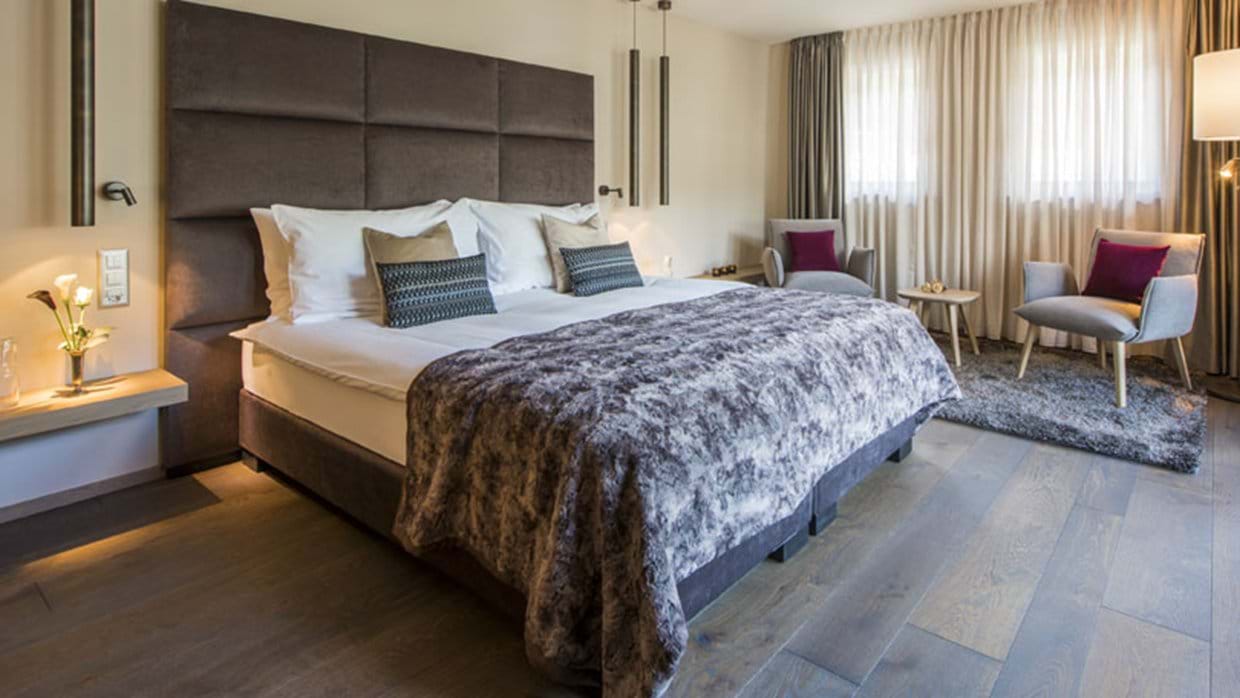 christiania_residence_zermatt_luxury_ski__bedroom_2.jpg