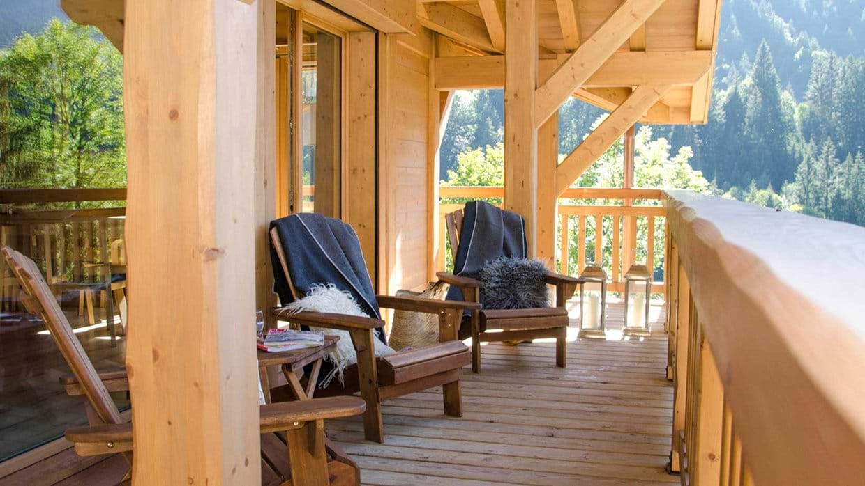 chalet_vorlaz_morzine_france_terrace.jpg