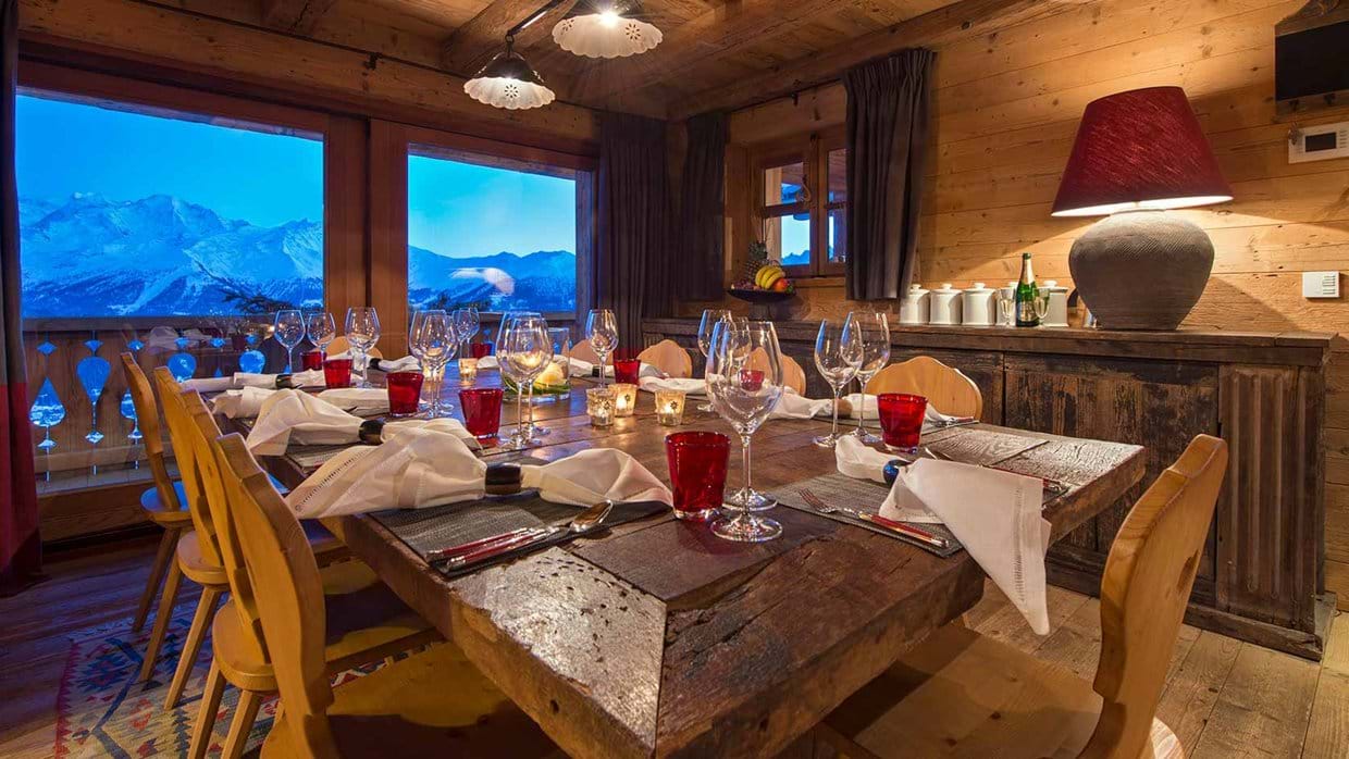 dining_room_luxury_ski_chalet_nyumba_verbier_switzerland_img.jpg