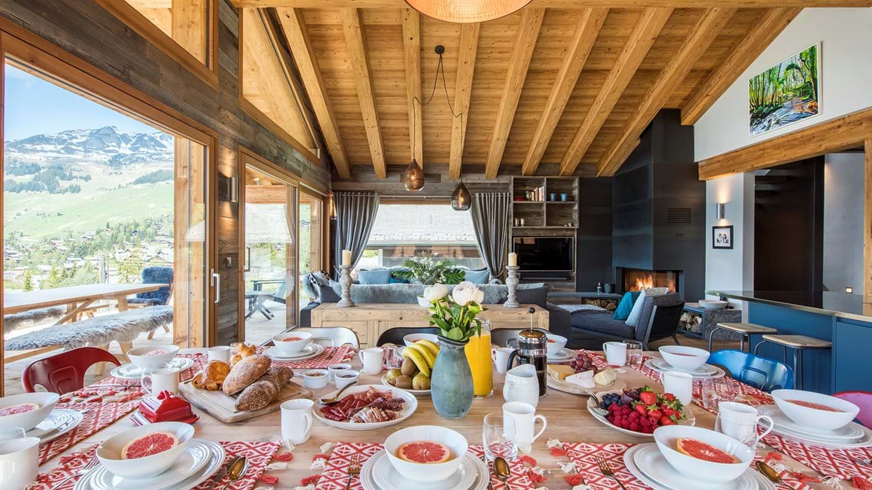 chalet_mowgli_verbier_luxury_ski_chalet_oxfrod_ski_company_luxury_ski_dining2.jpg