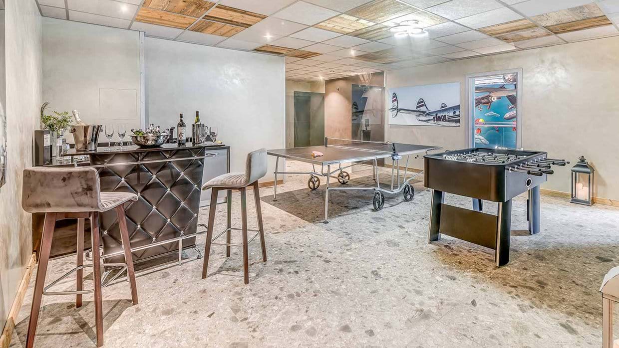 tango_residence_tignes_luxury_ski_chalet_luxury_ski_oxford_ski_games_room_1.jpg