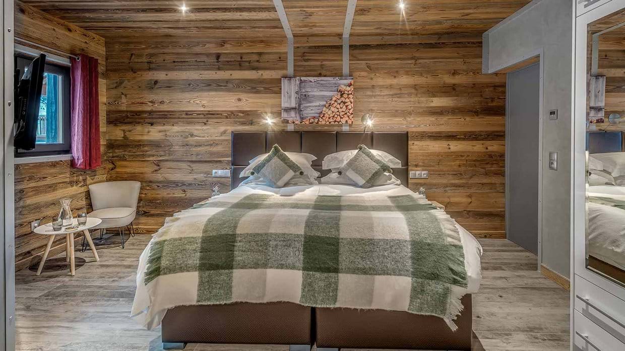 tango_residence_tignes_luxury_ski_chalet_luxury_ski_oxford_ski_bedroom_2.jpg