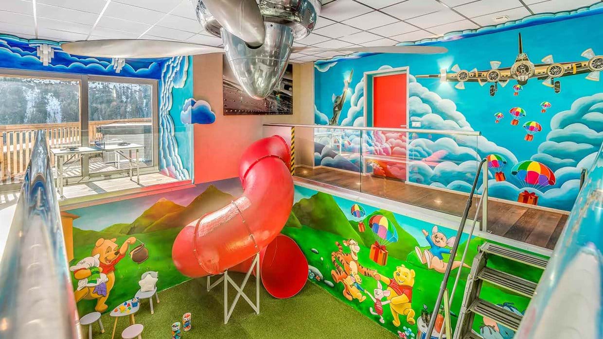 tango_residence_tignes_luxury_ski_chalet_luxury_ski_oxford_ski_childrens_room_1.jpg