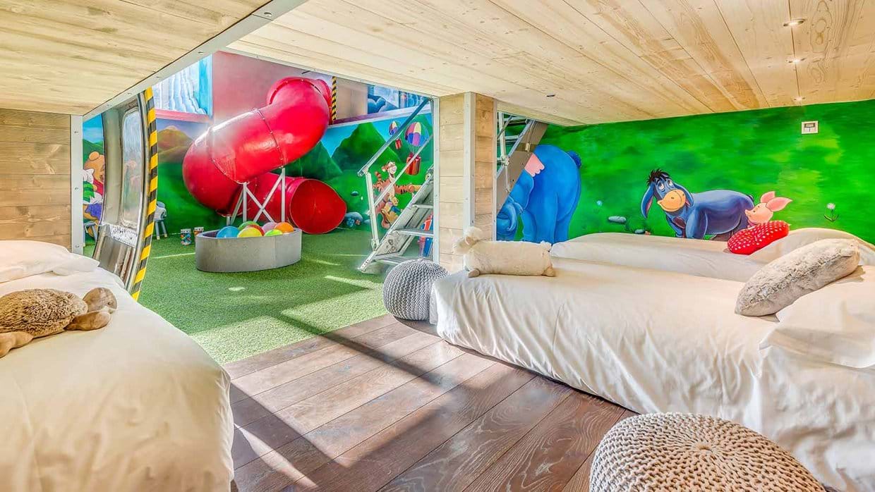 tango_residence_tignes_luxury_ski_chalet_luxury_ski_oxford_ski_childrens_room_2.jpg