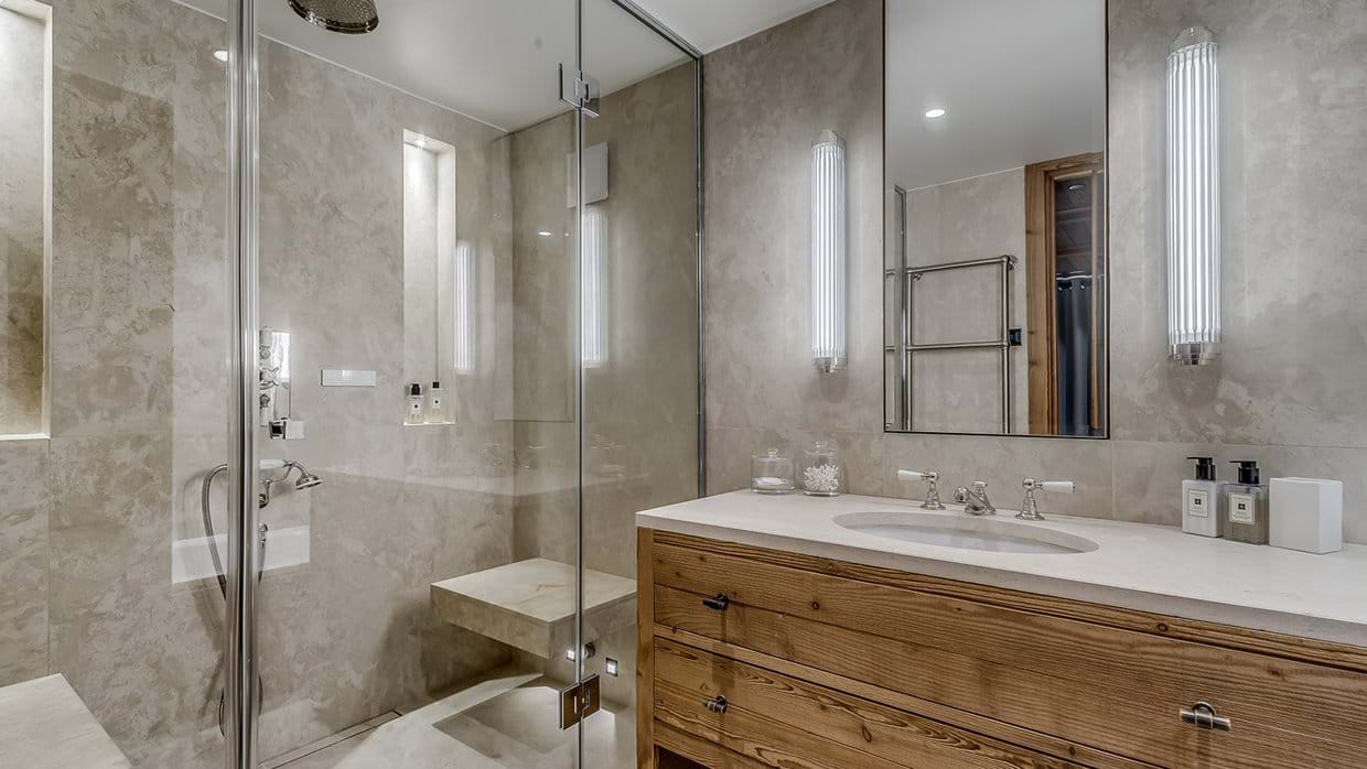 luxury_ski_chalet_petit_chamois_oxford_ski_luxury_ski_meribel_bathroom6.jpg