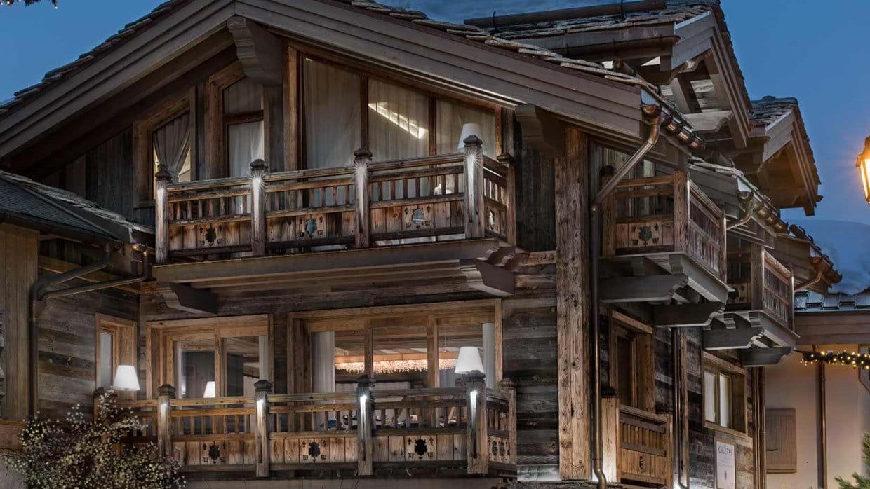 The_White_Chalet_Courchevel_Le Praz_Exterior_img.jpg