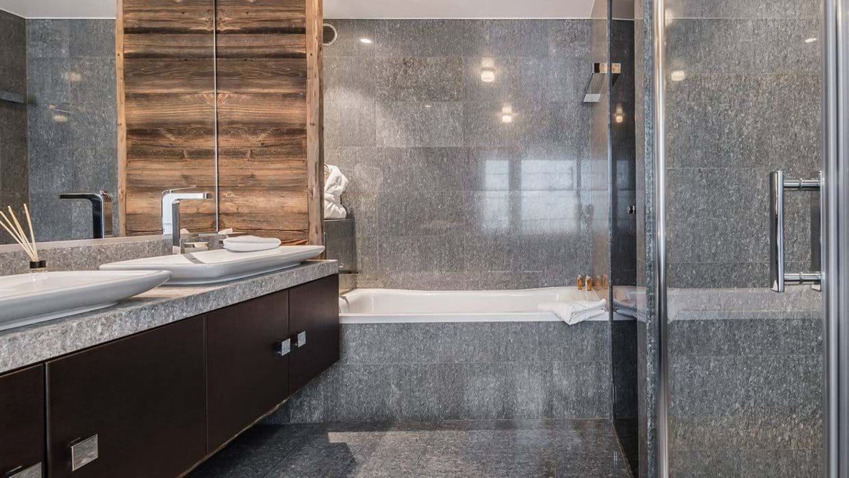 chalet_des_sens_megeve_oxford_ski_luxury_ski_chalet_bathroom1.jpg