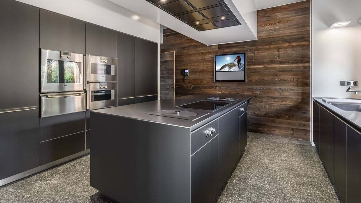 chalet_des_sens_megeve_oxford_ski_luxury_ski_chalet_kitchen.jpg