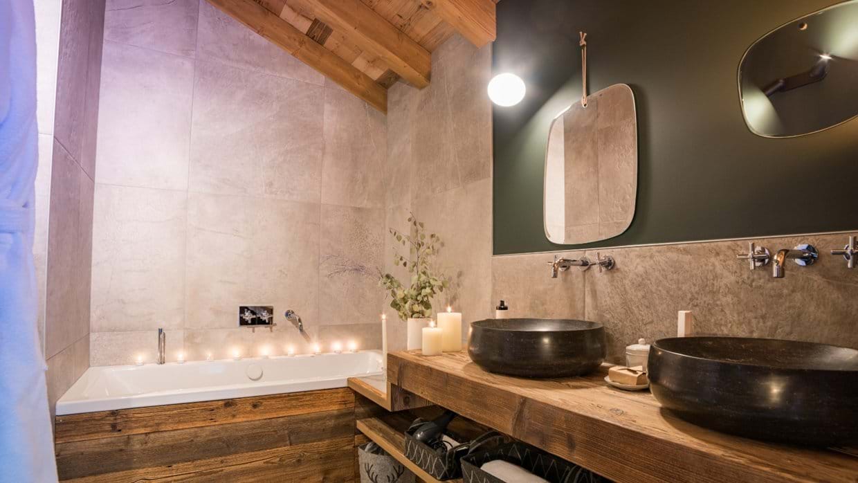 chalet_o_valala_val_disere_oxford_ski_bathroom5.jpg