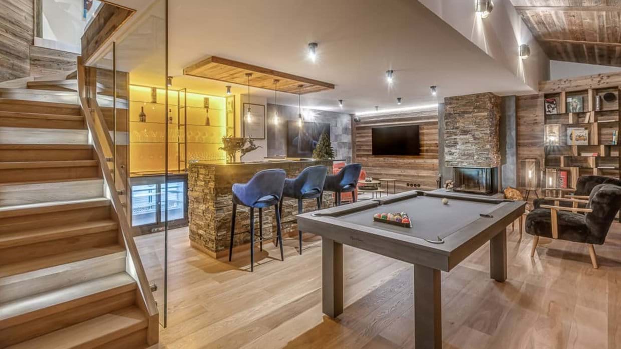 apartment_ben_nevis_les_gets_oxford_ski_luxury_ski_chalet_snooker-min.jpg
