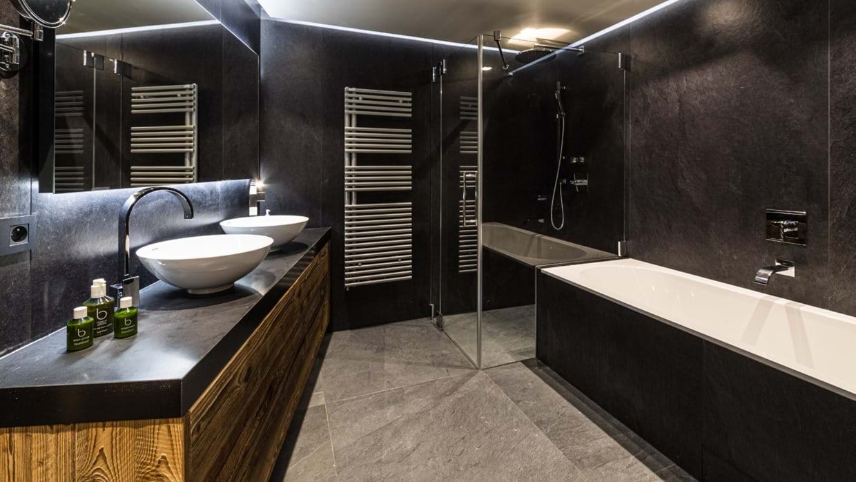 Zems_Lodge_Morzine_Oxford_Ski_Luxury_Chalet_Bathroom.jpg