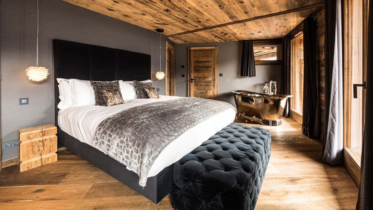 Zems_Lodge_Morzine_Oxford_Ski_Luxury_Chalet_Bedroom.jpg