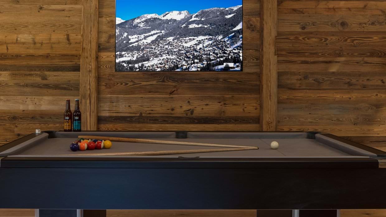 Ferme_du_Rys_Chatel_Oxford_Ski_Luxury_Chalet_Games_Room.jpg