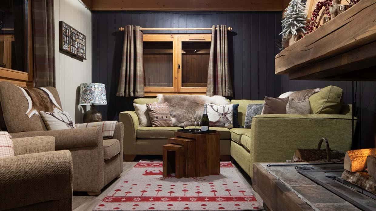 Chalet_Fleurie_Oxford_Ski_Luxury_Chalet_Lounge.jpg