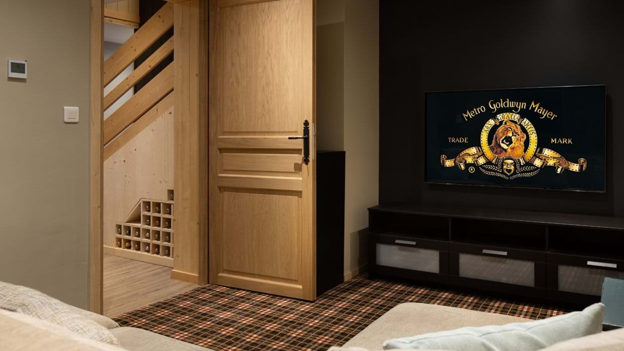Chalet_Fleurie_Oxford_Ski_Luxury_Chalet_Cinema.jpg