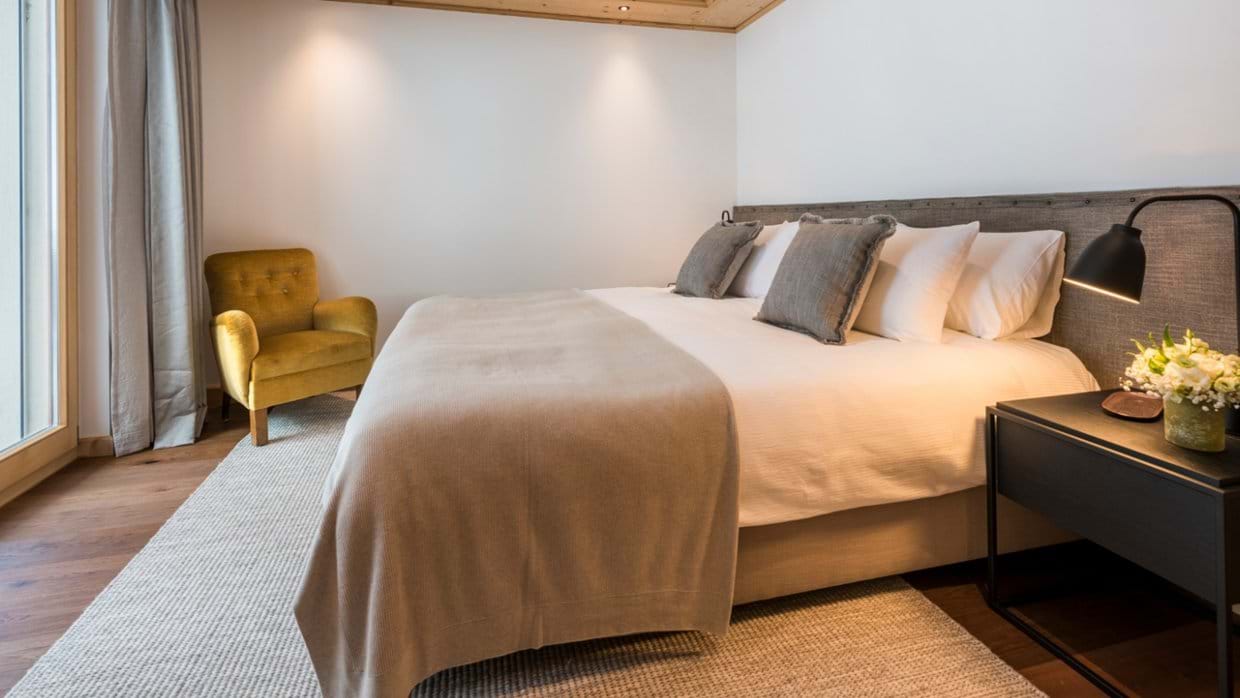 Haus_Leytron_Zermatt_Oxford_Ski_Luxury_Chalet_Bedroom_3.jpg