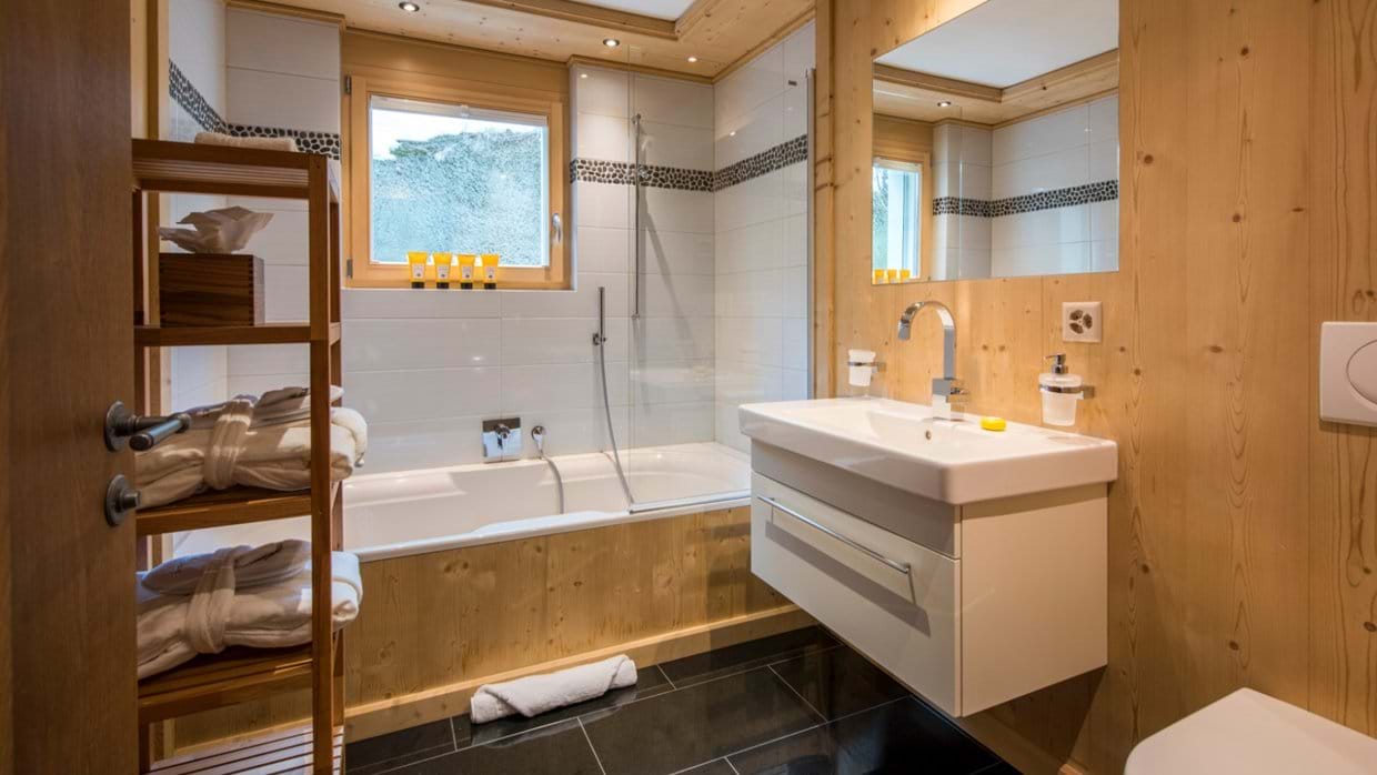 Haus_Leytron_Zermatt_Oxford_Ski_Luxury_Chalet_Bathroom_2.jpg