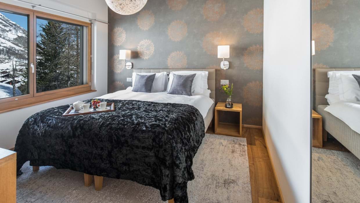 chalet_luxury_zermatt_oxford_ski_bedroom_four.jpg