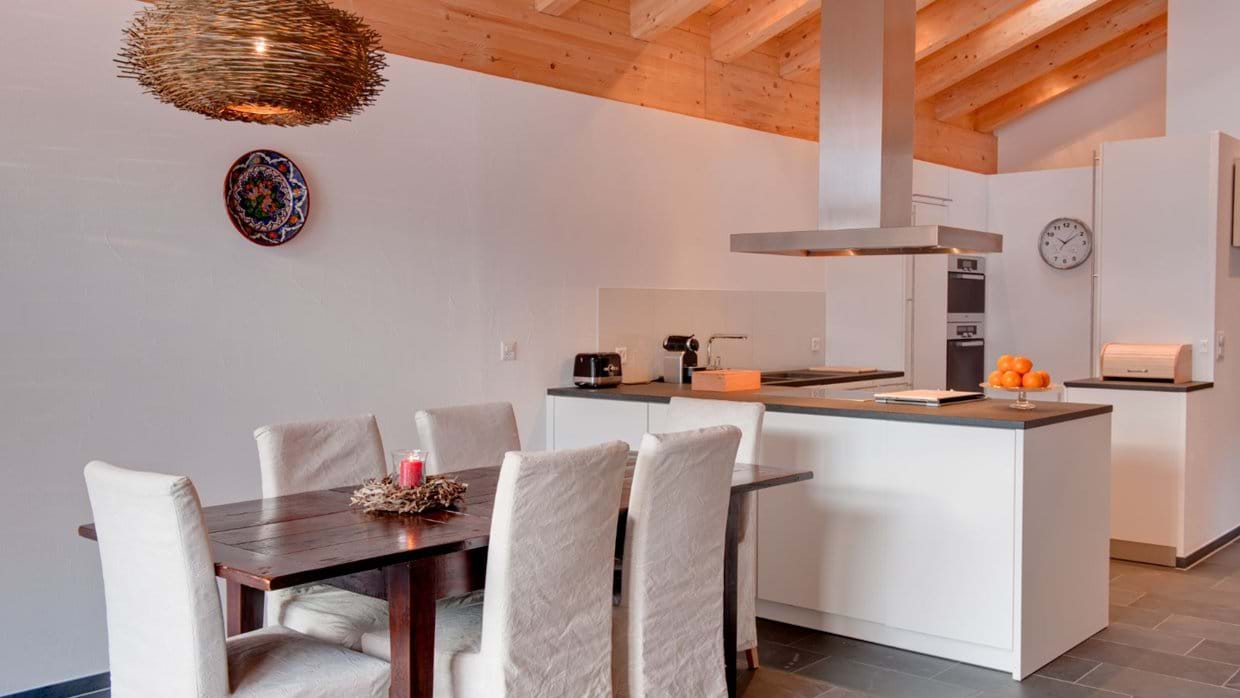 Luxury-ski-chalet-zermatt-chalet-zeus-dining.jpg