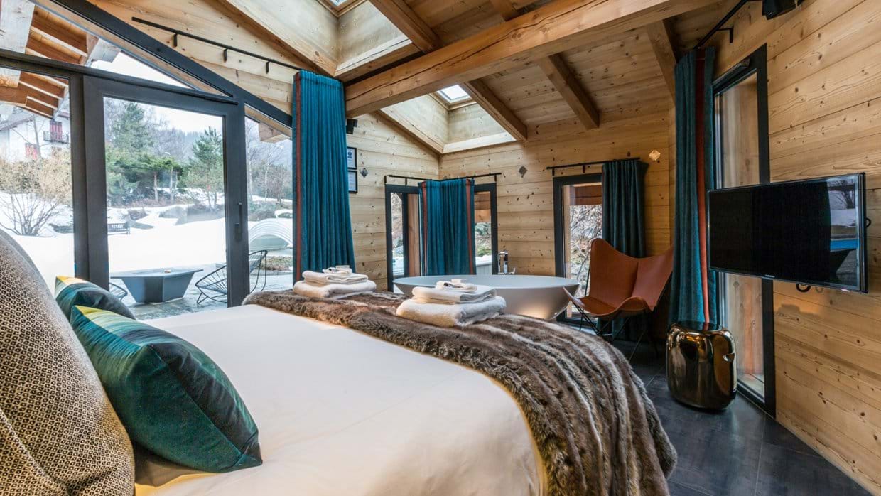 luxury_ski_chalet_chamonix_couttet_oxford_ski_company(30).jpg