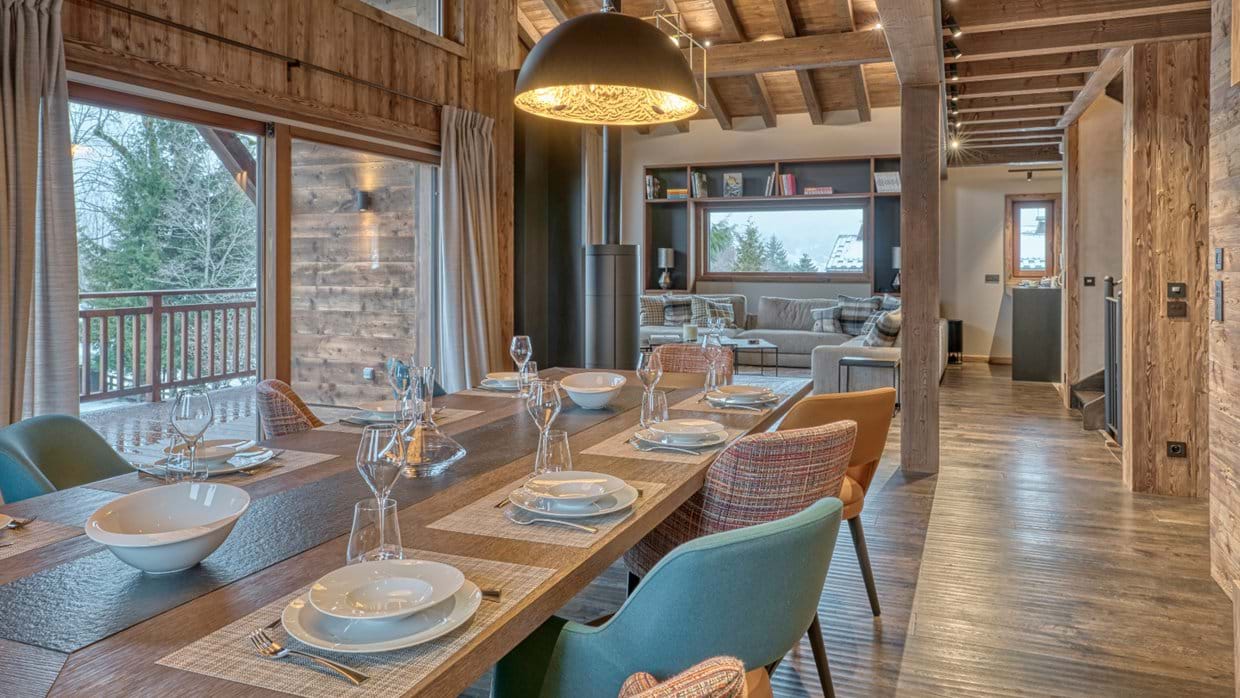 Luxury-Ski-Chalet-Megève-Divinity-Oxford-Ski-OpenPlanLounge.jpg