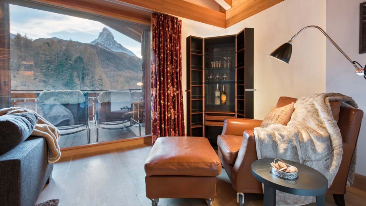luxury-ski-chalet-zermatt-shalimar-oxford-ski-LOUNGE2 (1).jpg