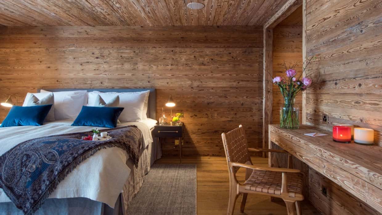 luxury-ski-chalet-zermatt-mckinley-oxford-ski-bedroom (6).jpg