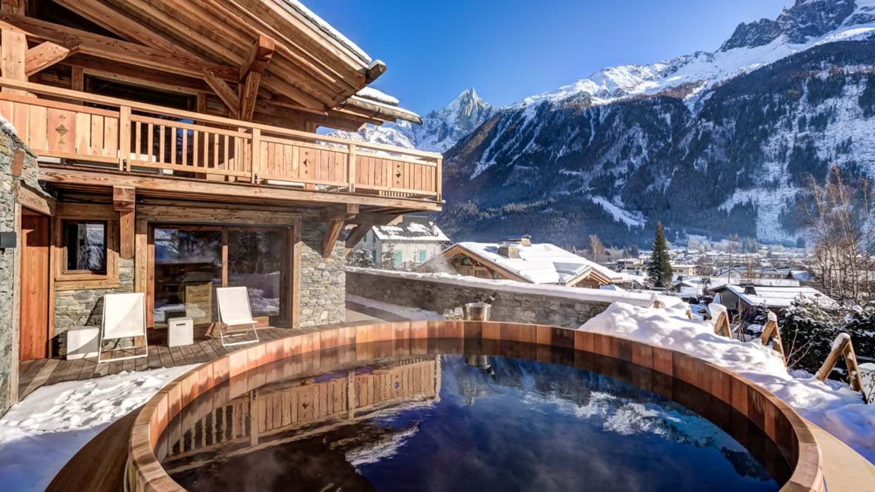 luxury-ski-chalet-chamonix-azurite-oxford-ski-ho.jpg