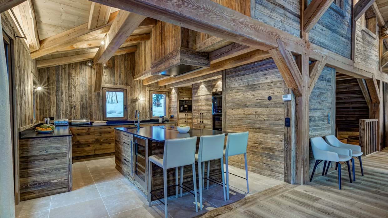 luxury-ski-chalet-chamonix-azurite-oxford-ski-kitchen2.jpg