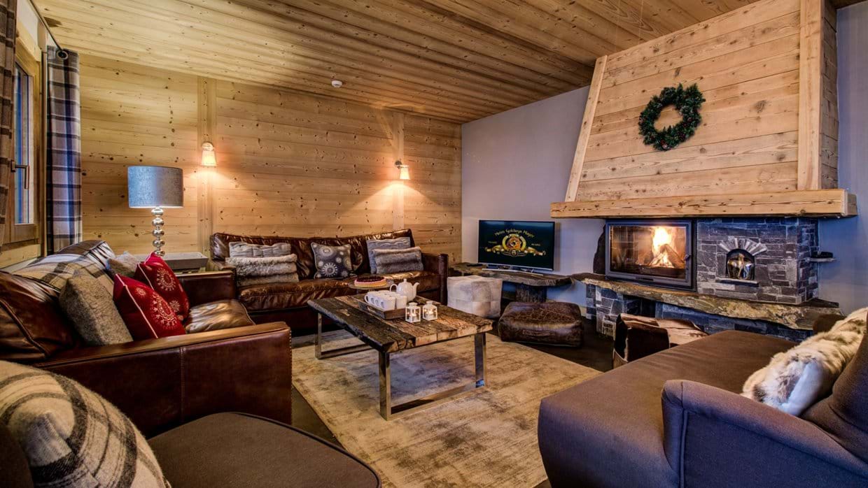 luxury-ski-chalet-les-pierrys-morzine-oxford-ski-company (1).jpg