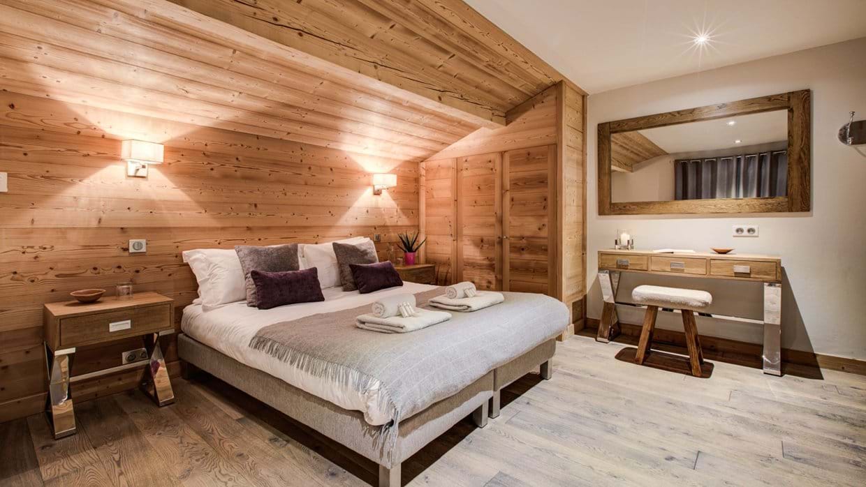 luxury-ski-chalet-les-pierrys-morzine-oxford-ski-company (7).jpg