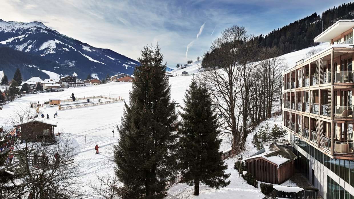Luxury-ski-Hotel-Kitbuuhel-kempinski-oxford-ski-ski resort.jpg