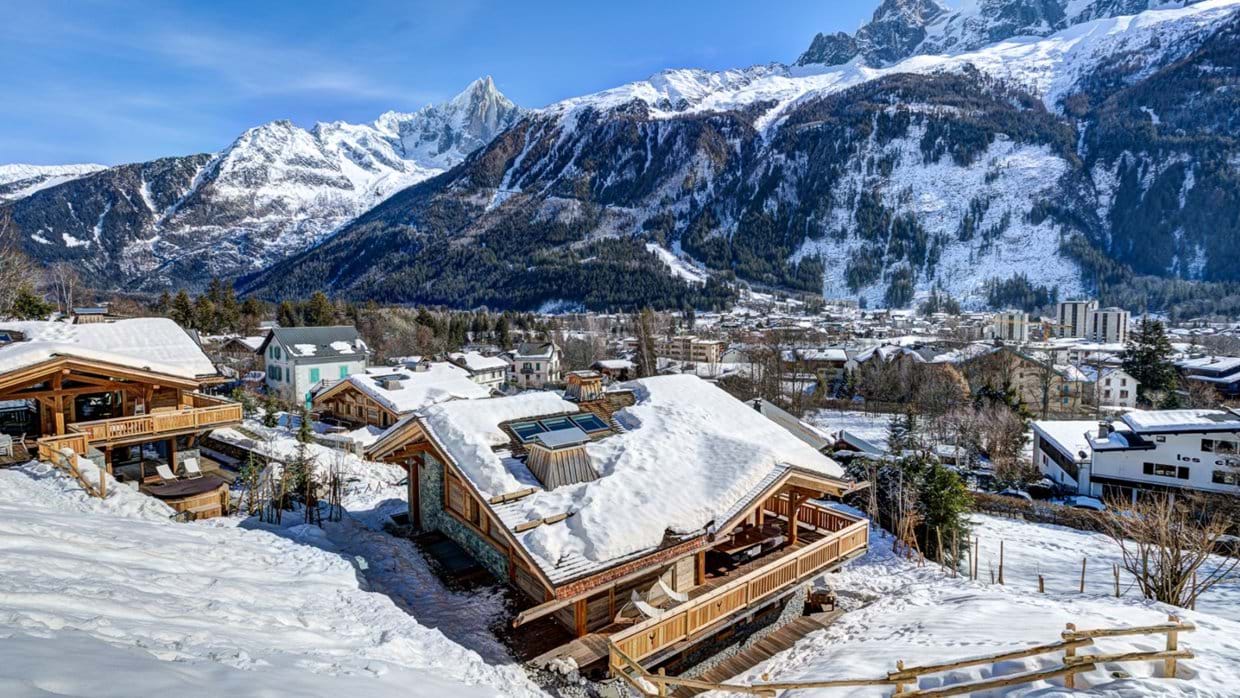 luxury-ski-chalet-chamonix-hameaudesplans-oxford-ski-chal.jpg