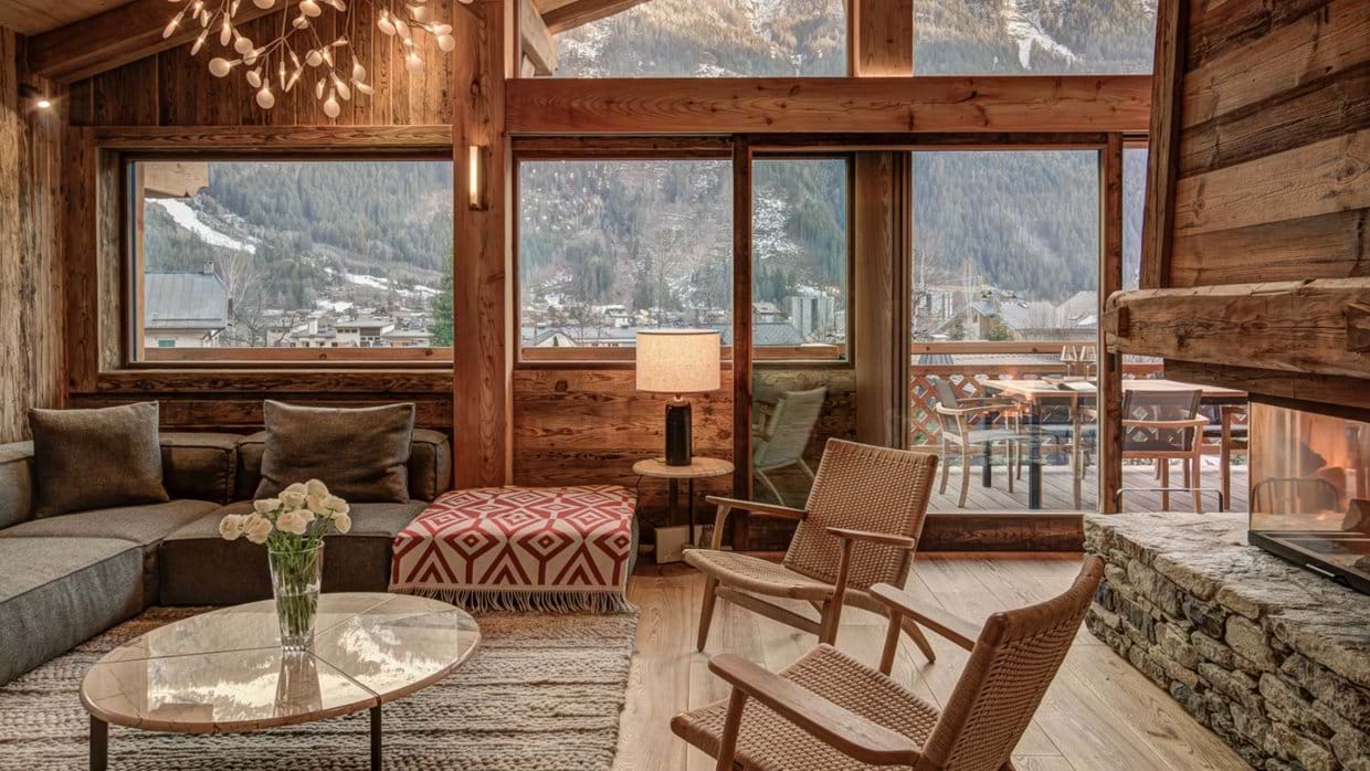 luxury-ski-chalet-chamonix-alaska-oxford-ski-living (2).jpg