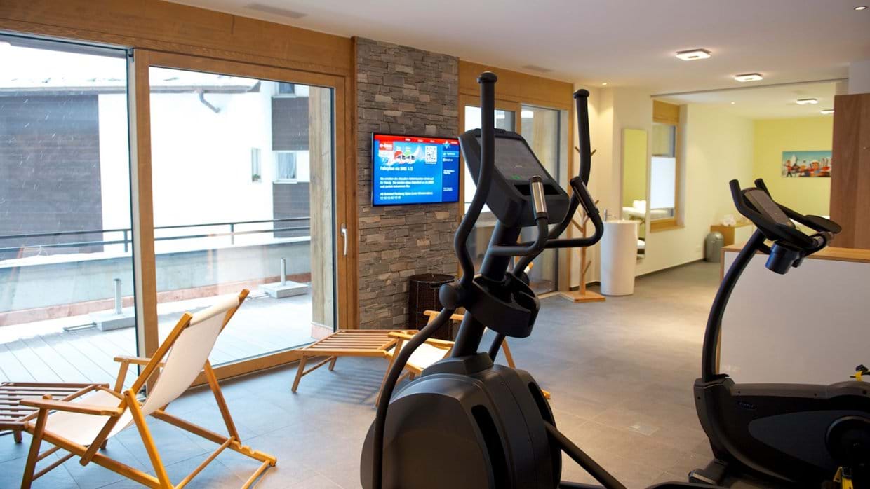 luxury-ski-chalet-zermatt-ti-oxford-ski-gym (2).jpg