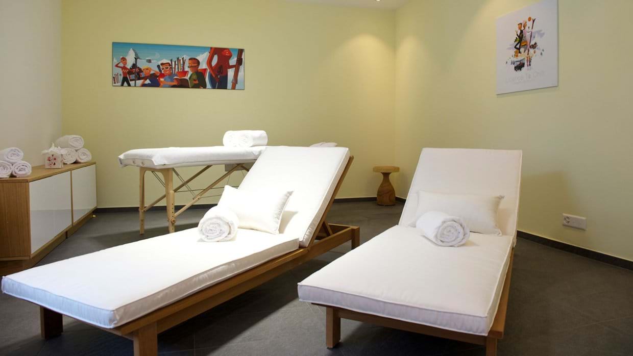 luxury-ski-chalet-zermatt-ti-oxford-ski-massage.jpg