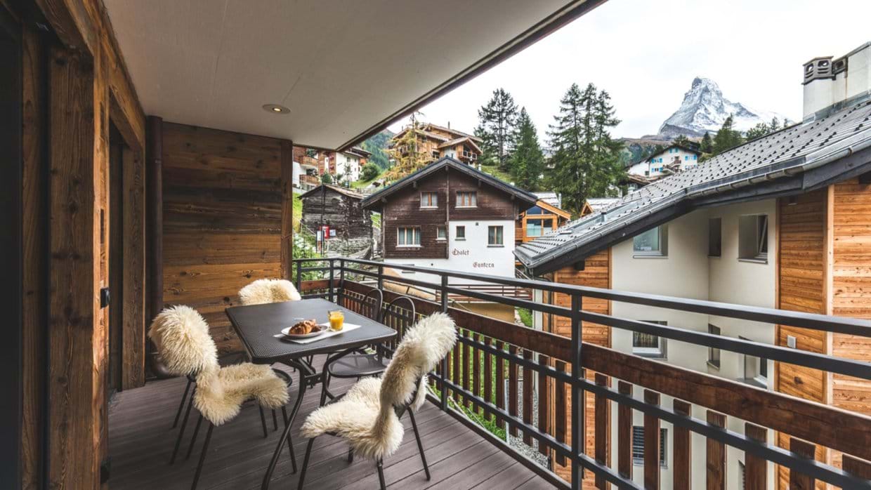 luxury-ski-chalet-zermatt-ti-oxford-ski-balcony.jpg