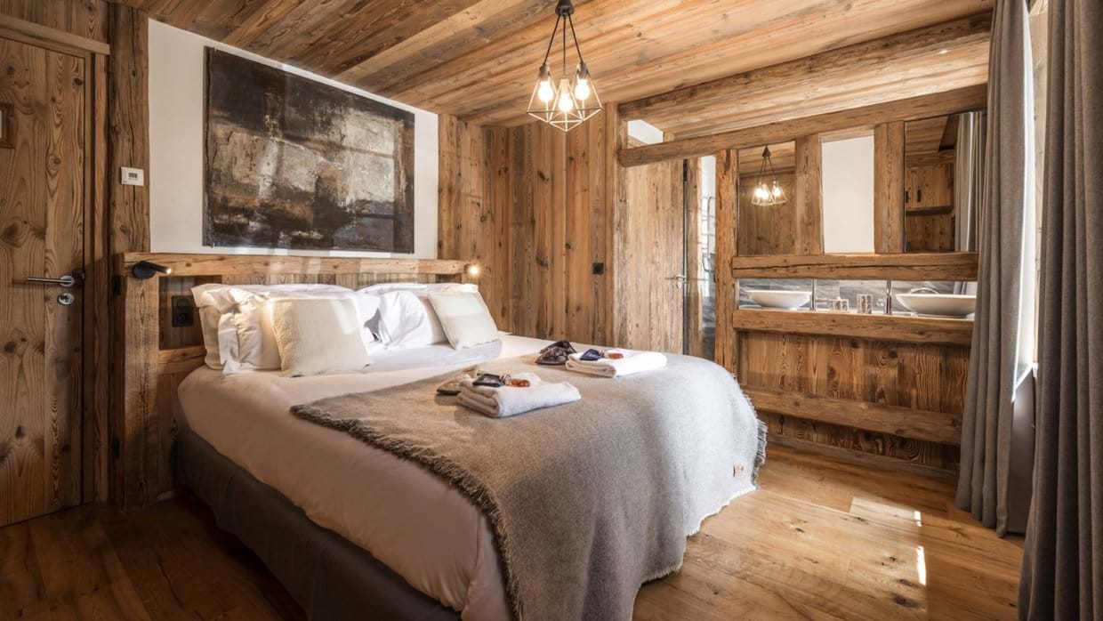 luxury-ski-chalet-valdisere-inoko-oxford-ski-bedroom (2).jpg