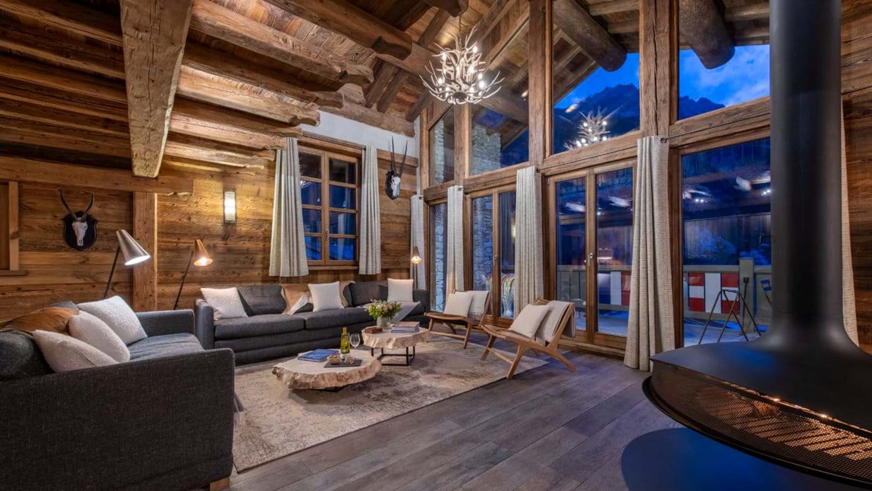 Chalet_face_a_Face_Val-d-Isere_Oxford_Ski_Lounge2.jpg