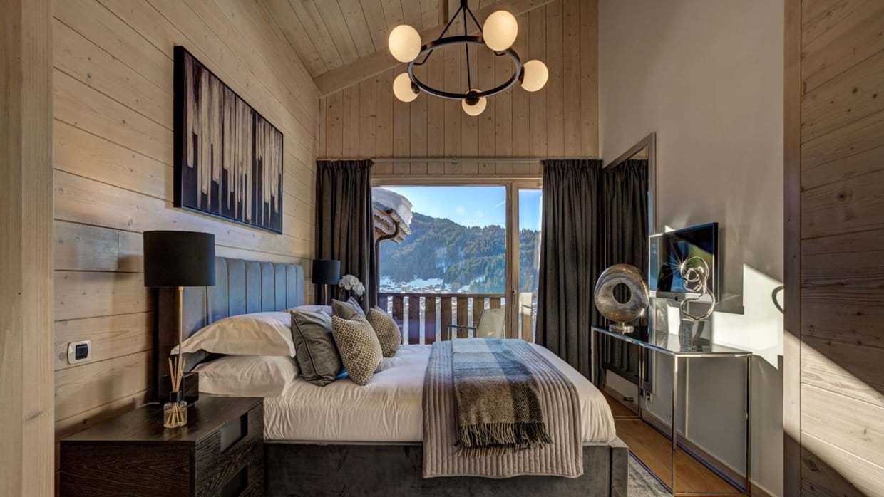 Chalet_X_Morzine_Oxford_Ski_Bedroom (2).jpg