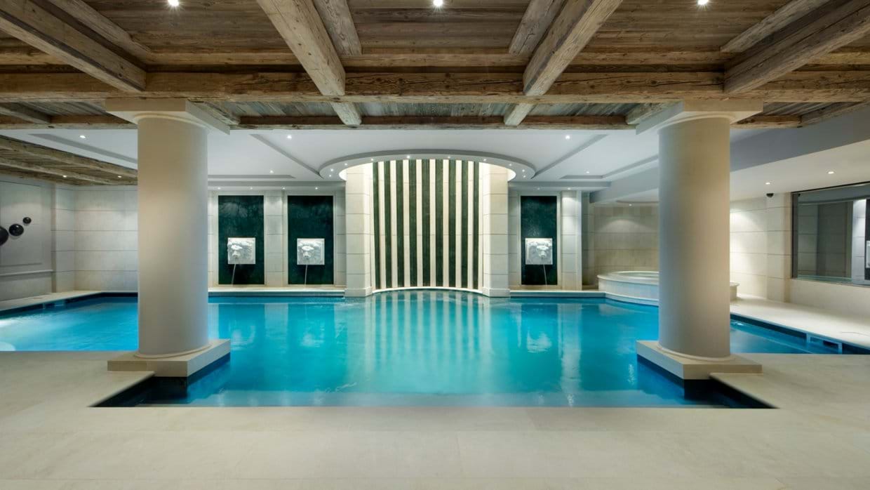 luxury-ski-chalets-courchevel-1850-oxford-ski-company-edelweiss (8).jpg