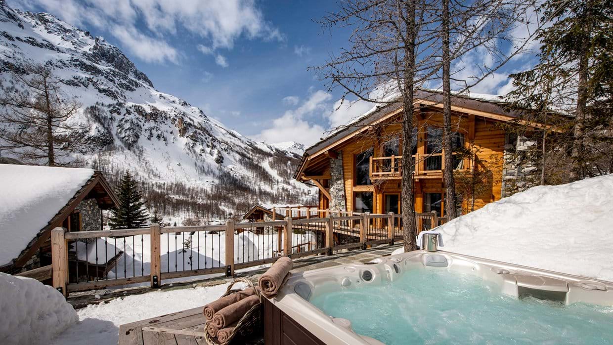 luxury-ski-chalet-val-disere-machapuchare-oxford-ski-company (29).jpg