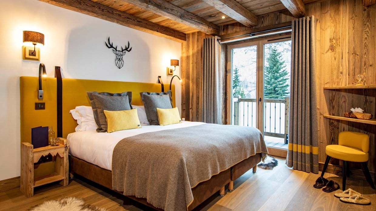 luxury-ski-chalet-val-disere-machapuchare-oxford-ski-company (20).jpg
